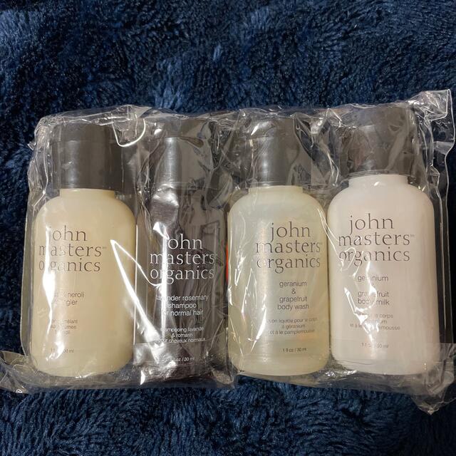 John Masters Organics(ジョンマスターオーガニック)の【新品未使用】ジョンマスター　ボディケア4点セット コスメ/美容のボディケア(ボディローション/ミルク)の商品写真