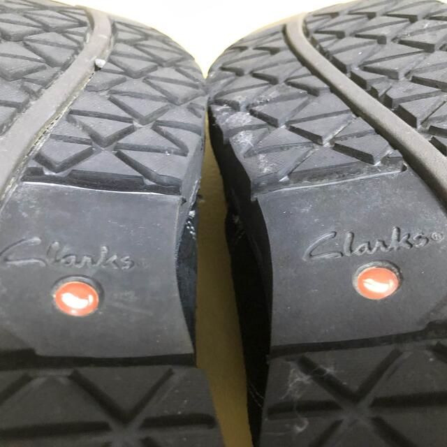 Clarks(クラークス)の美品　クラークス　clarks    スエード　スリッポン　24.5cm  レディースの靴/シューズ(スリッポン/モカシン)の商品写真