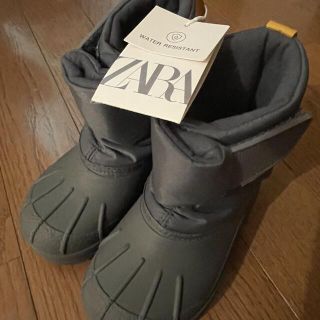 ザラキッズ(ZARA KIDS)のZARA KIDS スノーブーツ　【新品　未使用】(ブーツ)