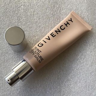 ジバンシィ(GIVENCHY)の新品★ジバンシー　ファンデーションn300(ファンデーション)