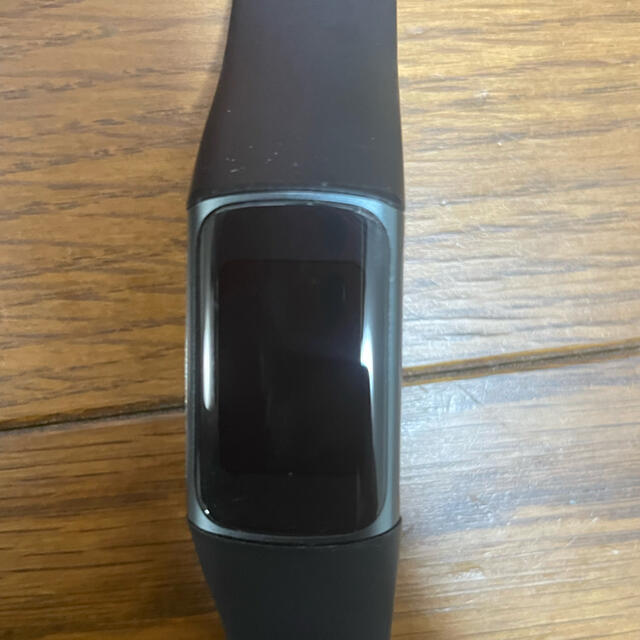 fitfit(フィットフィット)のFitbit Charge 5 トラッカー スポーツ/アウトドアのスポーツ/アウトドア その他(その他)の商品写真