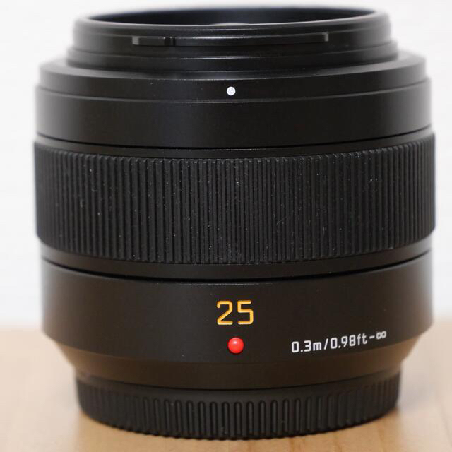 Panasonic(パナソニック)のLEICA DG SUMMILUX 25mm F1.4 II H-XA025 スマホ/家電/カメラのカメラ(レンズ(単焦点))の商品写真