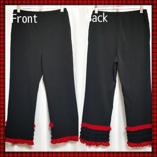裾フリル　赤×黒　パンツ(クロップドパンツ)