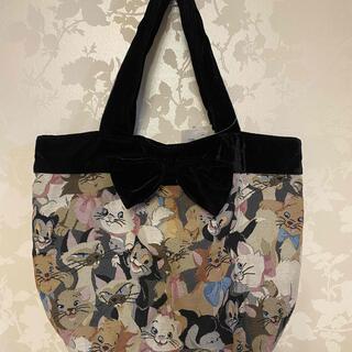 ディズニー(Disney)のディズニーランド購入　猫総柄　コブラン織　バッグ　オシャレキャット(ハンドバッグ)