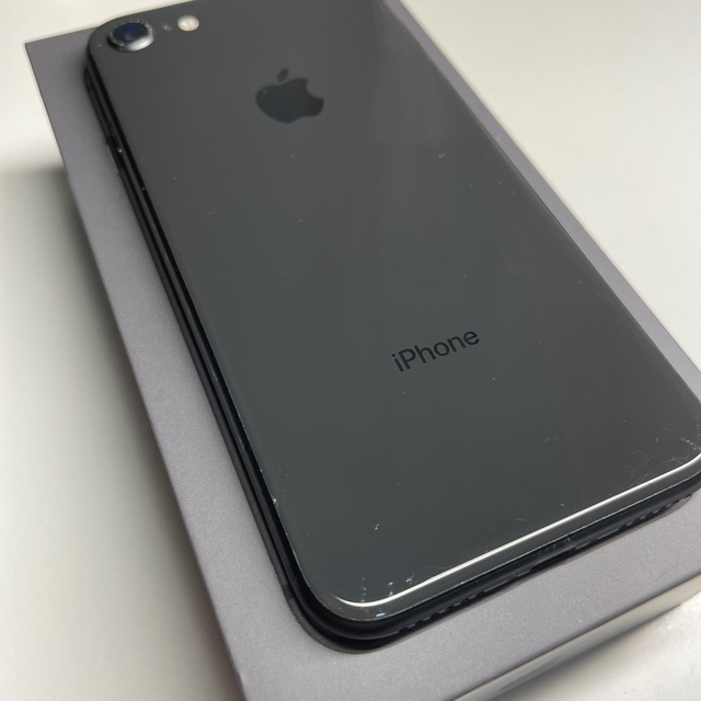 Apple(アップル)のiphone8 256GB スマホ/家電/カメラのスマートフォン/携帯電話(スマートフォン本体)の商品写真