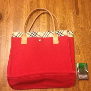 バーバリー(BURBERRY)のBURBERRY＊赤バッグ(ハンドバッグ)