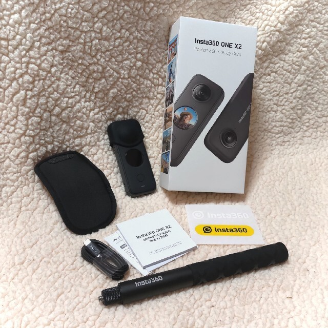 ◆美品◆Insta360 ONE X2 自撮り棒 + レンズキャップ+おまけ