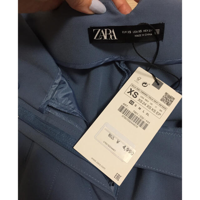 ZARA(ザラ)の【新品未使用】ザラ✩ZARA！ハイウエストテーパードパンツ ペールブルー レディースのパンツ(カジュアルパンツ)の商品写真