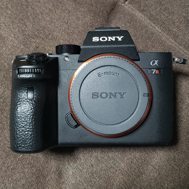 SONY(ソニー)のSONY α7RIII ボディ　 ILCE-7RM      a7r3中古 スマホ/家電/カメラのカメラ(ミラーレス一眼)の商品写真