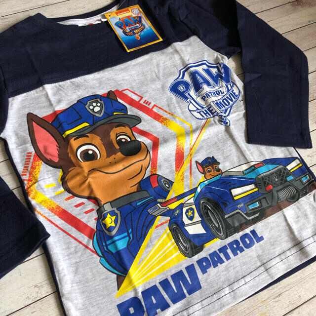 専用☆パウパトロール ムービーロンT2枚 キッズ/ベビー/マタニティのキッズ服男の子用(90cm~)(Tシャツ/カットソー)の商品写真