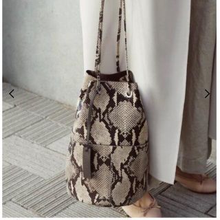 DEUXIEME CLASSE(ショルダーバッグ)のフリマアイテム一覧 DEUXIEME CLASSE(ショルダーバッグ)のフリマアイテム一覧