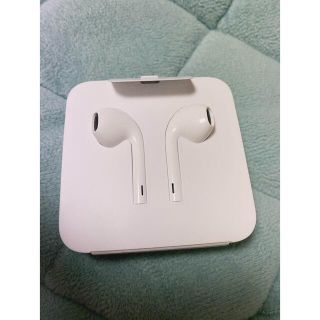 アイフォーン(iPhone)の新品 iPhone 純正イヤホン(ヘッドフォン/イヤフォン)