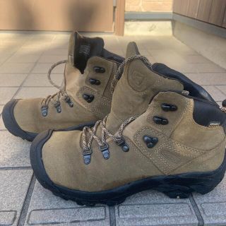 キーン(KEEN)のkeen ピレニーズ(登山用品)