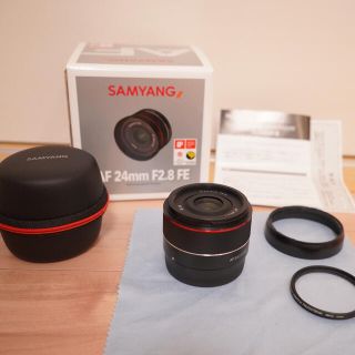 SAMYANG AF 24mm F2.8 FE ソニーE用　広角単焦点(レンズ(単焦点))