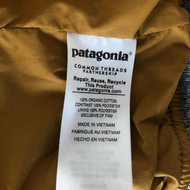 patagonia(パタゴニア)のパタゴニア　メンズ　ベターハイブリッドフーディ　M メンズのジャケット/アウター(ダウンジャケット)の商品写真