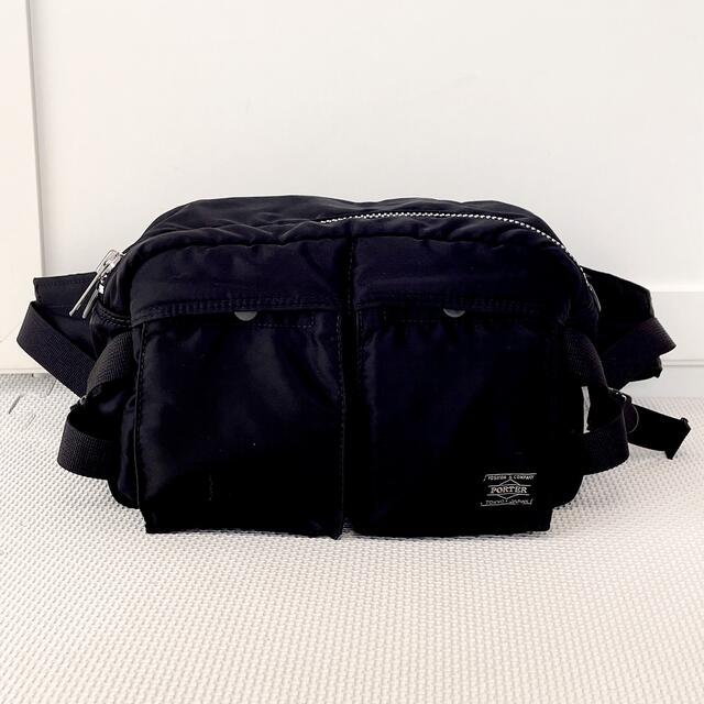 PORTER(ポーター)の【美品】★PORTER★ポーター★タンカー★黒★ボディバッグ メンズのバッグ(ボディーバッグ)の商品写真