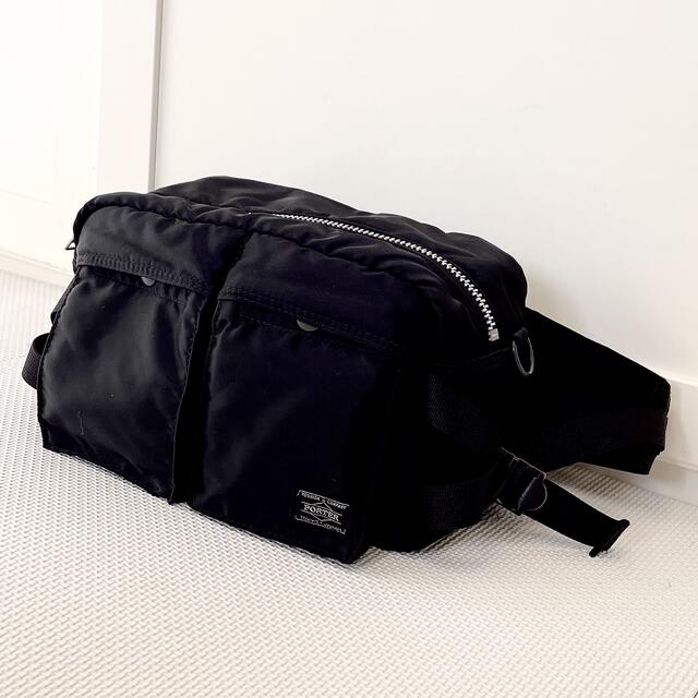 PORTER(ポーター)の【美品】★PORTER★ポーター★タンカー★黒★ボディバッグ メンズのバッグ(ボディーバッグ)の商品写真