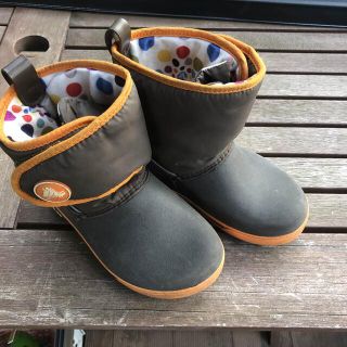 クロックス(crocs)の18-18.5センチc12クロックススノーブーツ 長靴 crocs 男女兼用 (ブーツ)