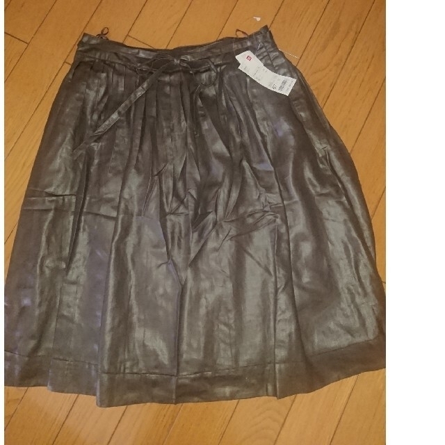 UNIQLO(ユニクロ)のユニクロ プリーツスカート タグ付  レディースのスカート(ひざ丈スカート)の商品写真