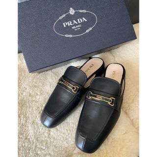 PRADA/ロゴベルト付レザースリッポン