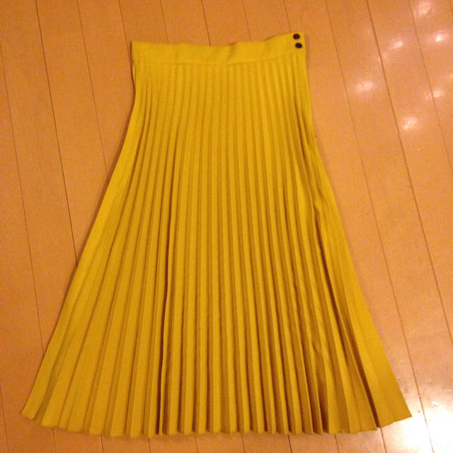 BEAMS(ビームス)のしゃけ様専ビームス プリーツスカート ミモレ丈 試着のみ レディースのスカート(ひざ丈スカート)の商品写真