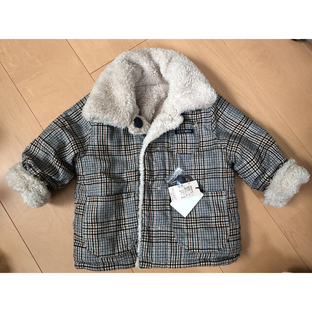 petit main(プティマイン)のプティマイン　petit main アウター　新品・未使用 キッズ/ベビー/マタニティのベビー服(~85cm)(ジャケット/コート)の商品写真