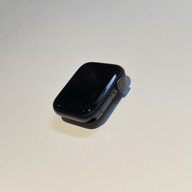 【早いもの勝ち】Apple Watch SE 40mm     セルラーモデル