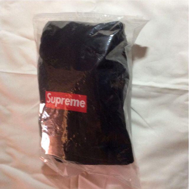 supreme   マフラー　黒色　新品