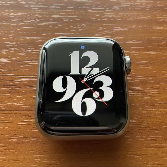 Apple Watch series 6 チタン 40mm Edition品名