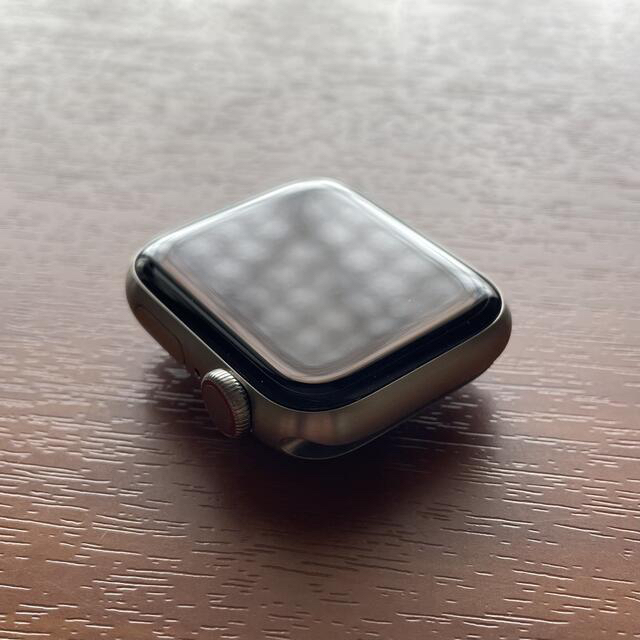 Apple Watch series 6 チタン 40mm Edition