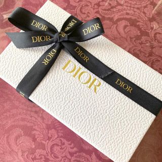 クリスチャンディオール(Christian Dior)のディオール プレゼント用 ギフトボックス 白 リボン付き(ラッピング/包装)