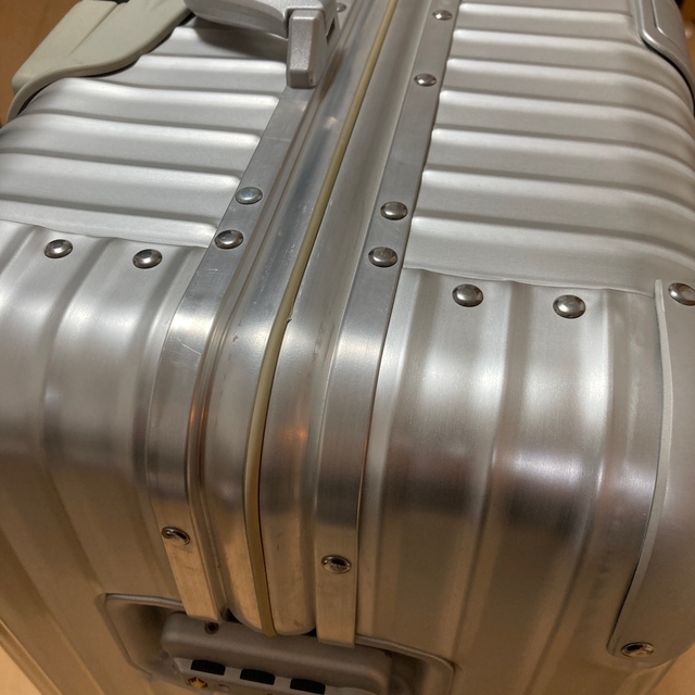 RIMOWA(リモワ)のRIMOWA  / 青ロゴ  / 4輪/ TOPAS  84L メンズのバッグ(トラベルバッグ/スーツケース)の商品写真