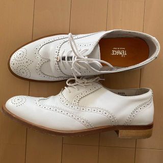 レペット(repetto)のラ　テナーチェ　ドレスシューズ　メダリオンシューズ　白　La TENACE (ローファー/革靴)