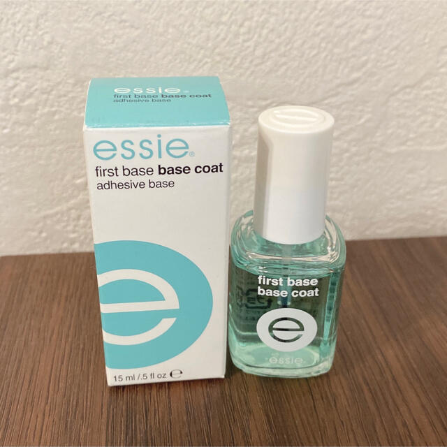 Essie(エッシー)の【新品未使用】essie ベースコート コスメ/美容のネイル(ネイルトップコート/ベースコート)の商品写真