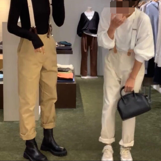 TODAYFUL(トゥデイフル)のCANALJEAN arc ア－ク サスペンダー付きチノパンツ TODAYFUL レディースのパンツ(カジュアルパンツ)の商品写真