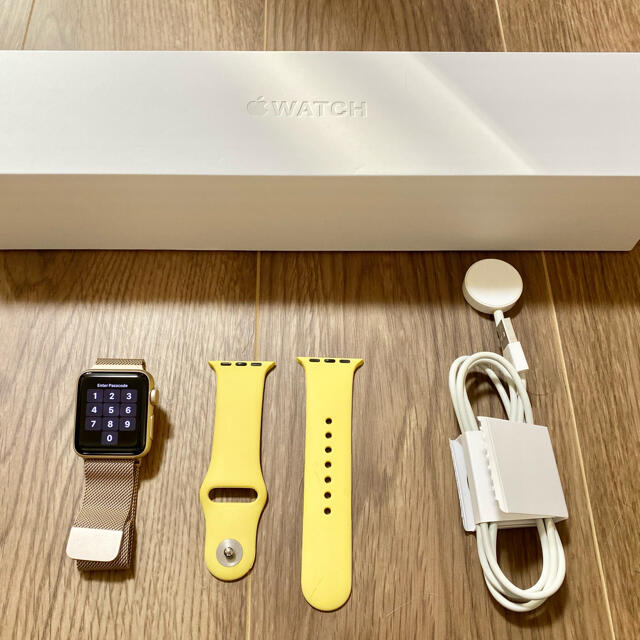 【アップル Apple Watch series 2 38mm  バンド2本】