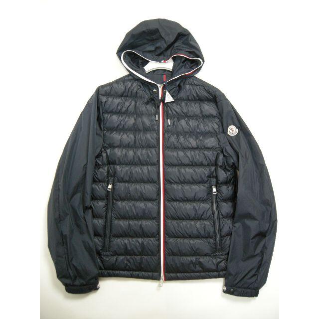 MONCLER(モンクレール)のサイズ1■モンクレールALAVOINE■新品■ナイロン切替ライトダウンジャケット メンズのジャケット/アウター(ダウンジャケット)の商品写真