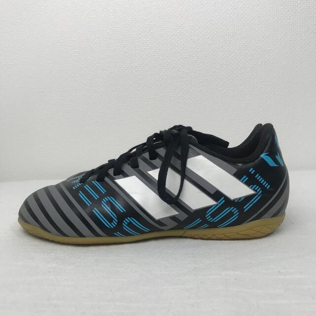 adidas(アディダス)のadidasトレーニングシューズ19.5cmメッシモデル　スパイク スポーツ/アウトドアのサッカー/フットサル(シューズ)の商品写真