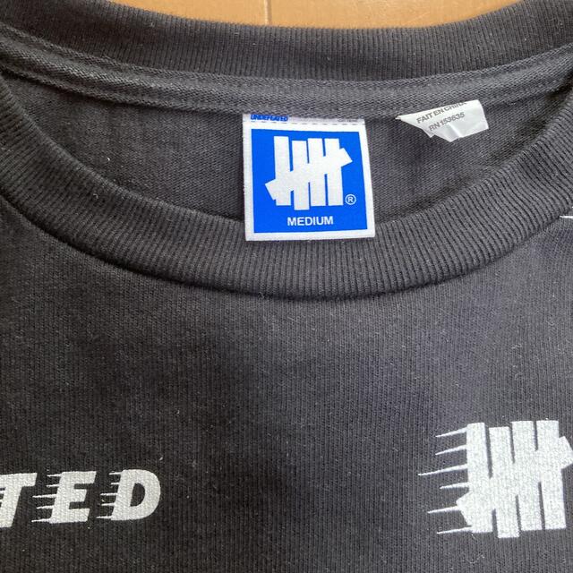 UNDEFEATED(アンディフィーテッド)のUNDEFEATED ロンT ブラック　Mサイズ メンズのトップス(Tシャツ/カットソー(七分/長袖))の商品写真