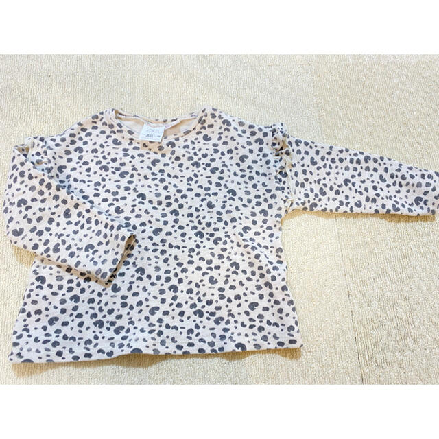 ZARA KIDS(ザラキッズ)の【ZARA kids】ザラキッズ　レオパードトップス90cm 18〜24m  キッズ/ベビー/マタニティのキッズ服女の子用(90cm~)(Tシャツ/カットソー)の商品写真