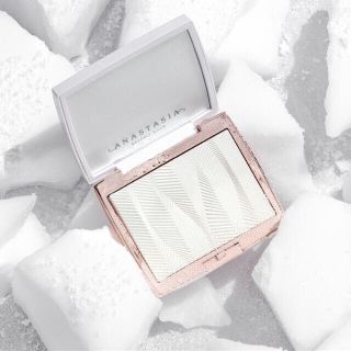 セフォラ(Sephora)の新品新作アナスタシア  ハイライト(フェイスカラー)