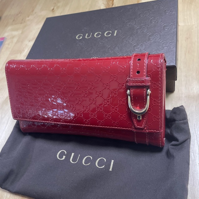 Gucci(グッチ)のグッチ　サイフ　財布 レディースのファッション小物(財布)の商品写真