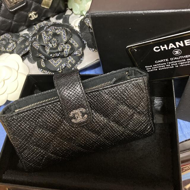 CHANEL(シャネル)の超美品☆CHANEL☆ポーチ☆クラッチ☆ショルダー☆マルチケース☆ レディースのバッグ(クラッチバッグ)の商品写真