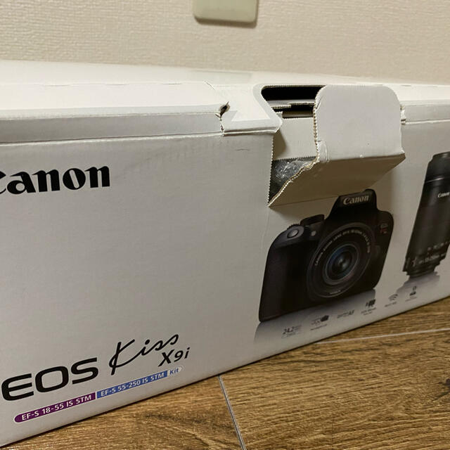 Canon EOS Kiss X9i Wズームキットカメラ