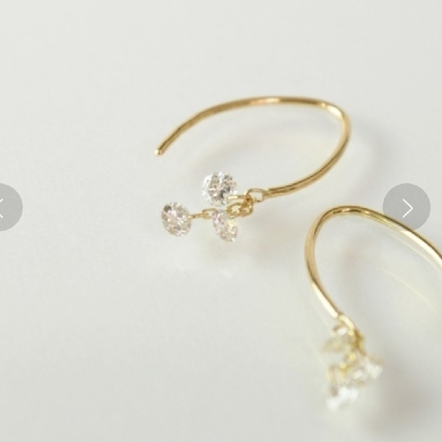 AHKAH   anq.Kk・0.3ct ６石レーザーホールダイヤモンド ピアス