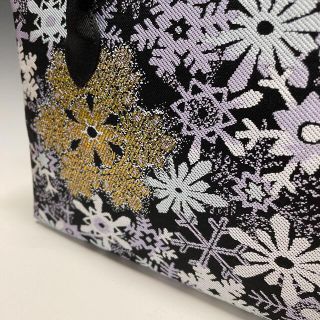 大人気‼️雪の結晶柄‼️新品未使用 ‼️京都 西陣 正絹生地使用 利休バッグ