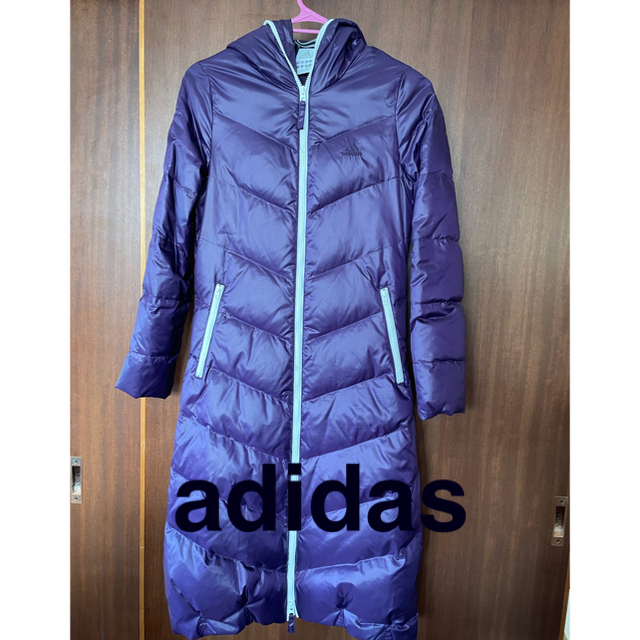 adidasダウンコート