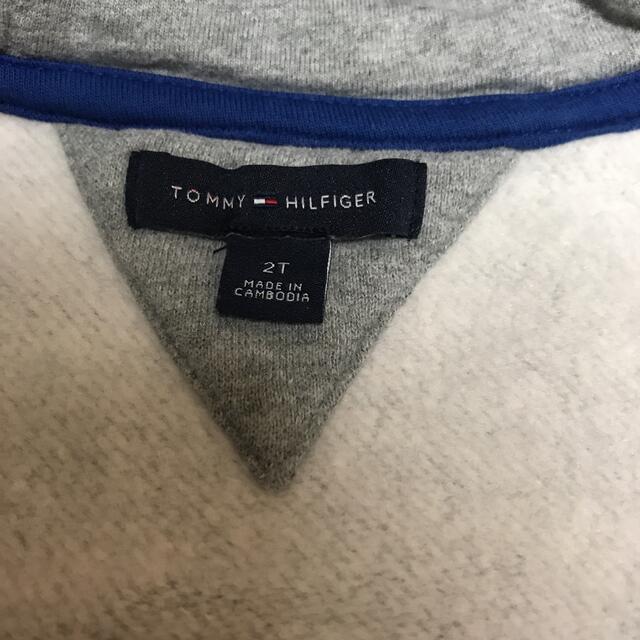 TOMMY HILFIGER(トミーヒルフィガー)の【専用】トミーヒルフィガー  キッズ　長袖　パーカー　2T  90 キッズ/ベビー/マタニティのキッズ服男の子用(90cm~)(ジャケット/上着)の商品写真