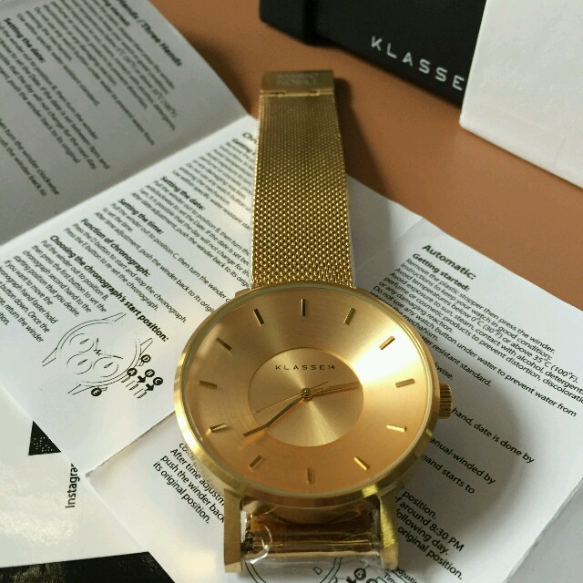 レディースKLASSE14 美しいデザインの腕時計　新品未使用