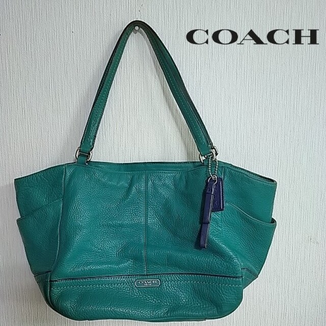 COACH(コーチ)のコーチ　ハンドバッグ　バッグ　トートバッグ　本革　大きめ　A4　グリーン レディースのバッグ(トートバッグ)の商品写真